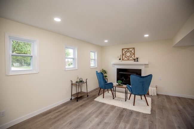 Building Photo - 810 Clearfield Ln