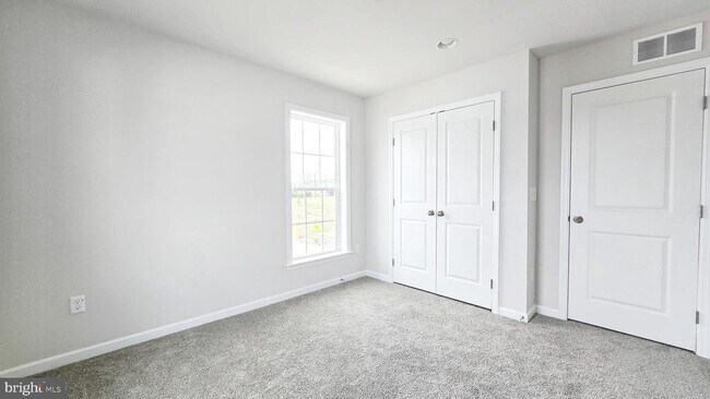 Building Photo - 3089 Herr St