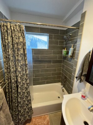 Building Photo - 679 E Downington Ave