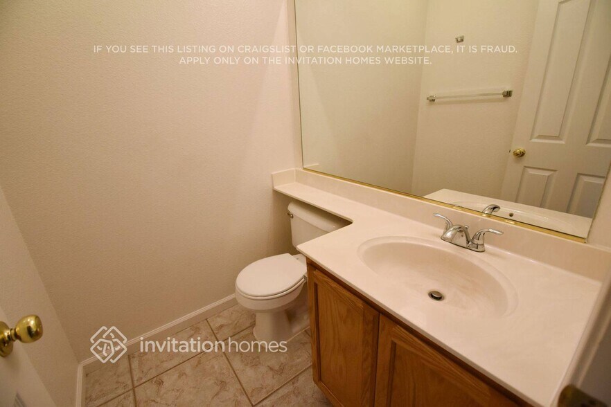 Building Photo - 9554 E Park Dr