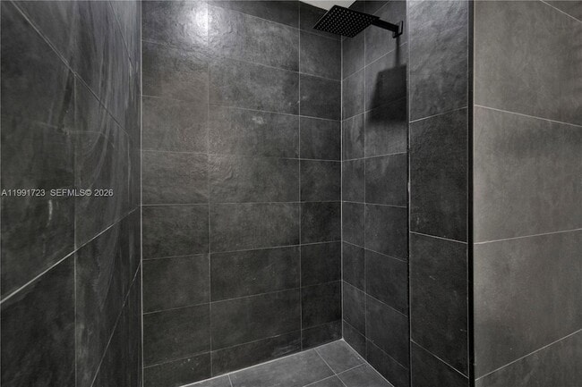 Building Photo - 51 NE 56th Ct