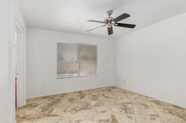 Building Photo - 9249 E Desert Cove Cir