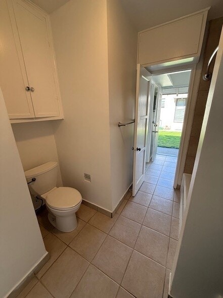 Building Photo - 428 N Glenwood Plz