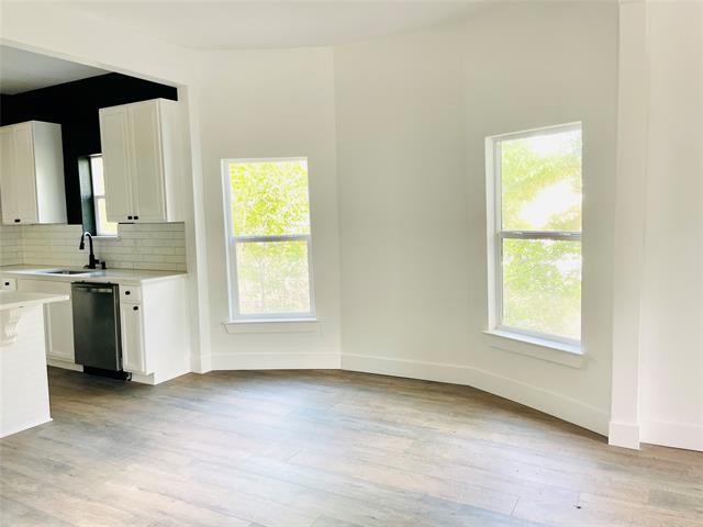 Building Photo - 2210 Langford St