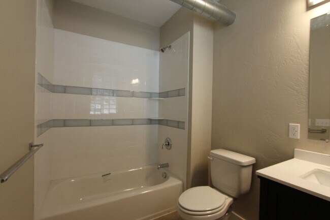 Building Photo - 1117-1119 S. Braddock Ave.