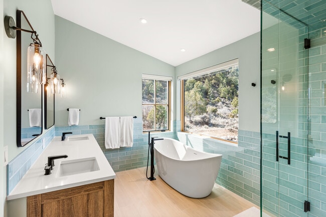 Building Photo - 117 Bowles Dr