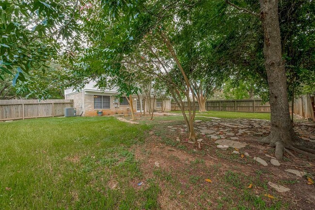 Building Photo - 3610 Bee Bayou Ln