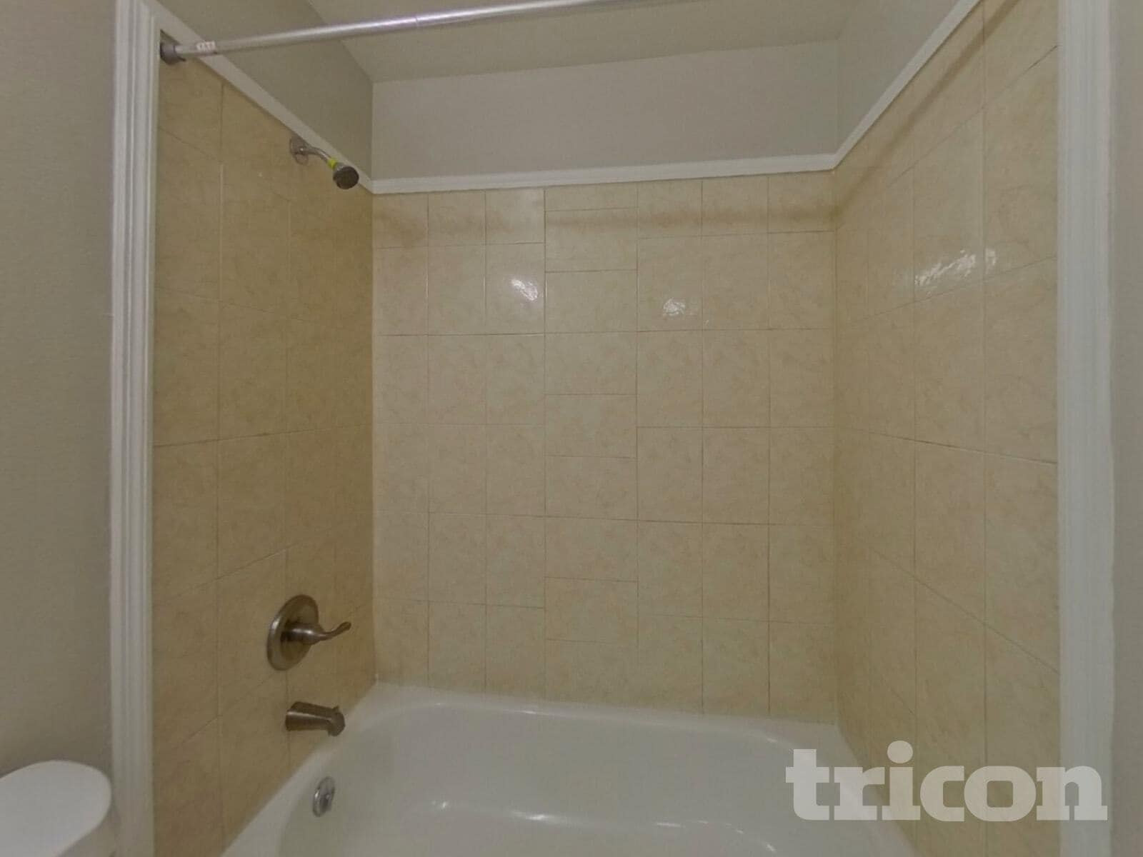 Building Photo - 3247 Amberley Park Cir