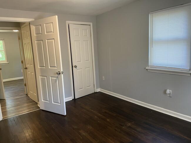 Building Photo - 207 Colleton Rd