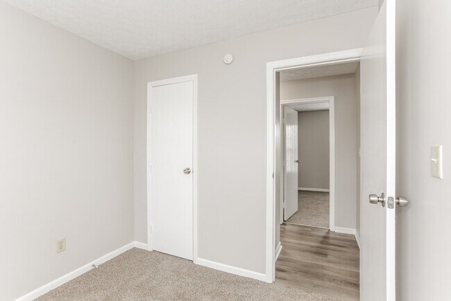 Building Photo - 5467 Petersburg Pkwy