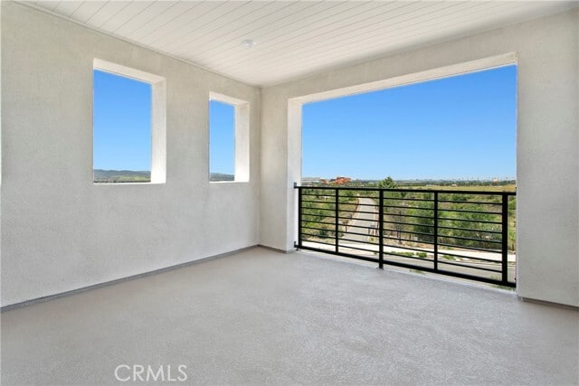 Building Photo - 612 Chinon