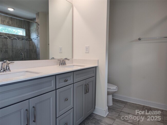 Building Photo - 2153 Bexar Trl