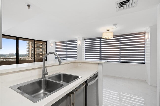 Building Photo - 3525 Sage Rd