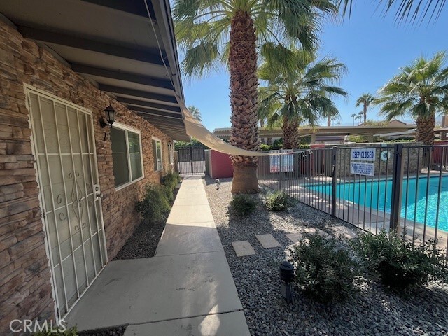 Building Photo - 74402 Abronia Trail