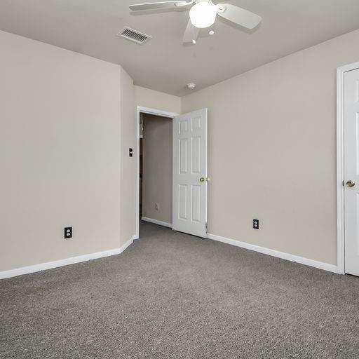 Building Photo - 2723 Oak Ridge Park Dr