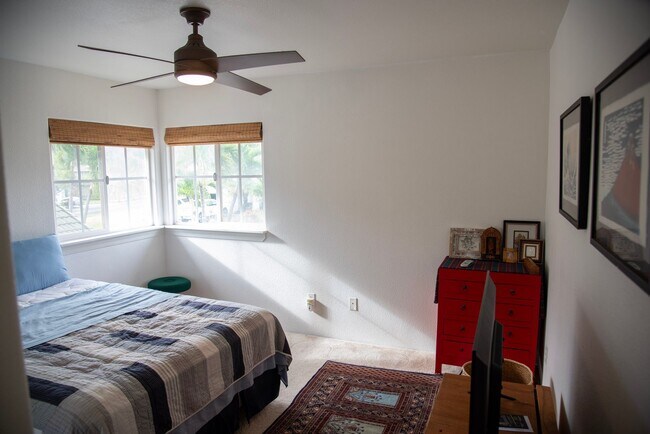 Building Photo - 20 Puukai Pl