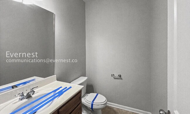 Building Photo - Beautiful 4-Bedroom Home: Comfort and Convenience Await / Pet-Friendly / Vouchers Accepted.