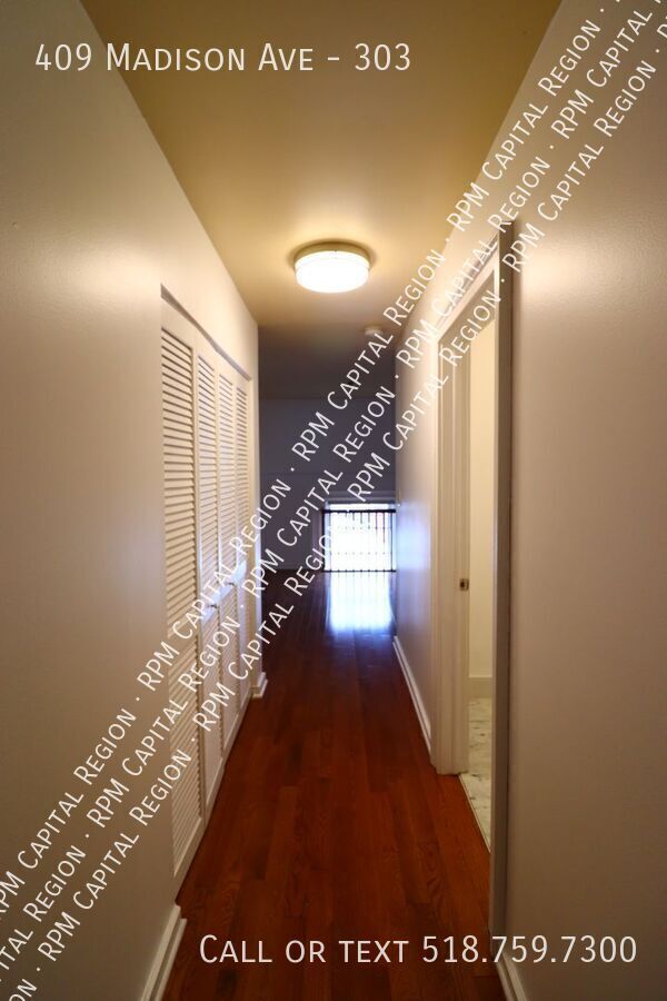 Building Photo - 409 Madison Ave