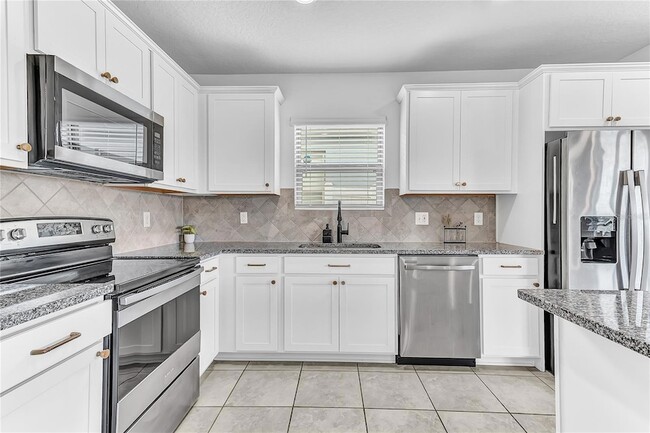 Building Photo - 747 Citrus Isle Dr