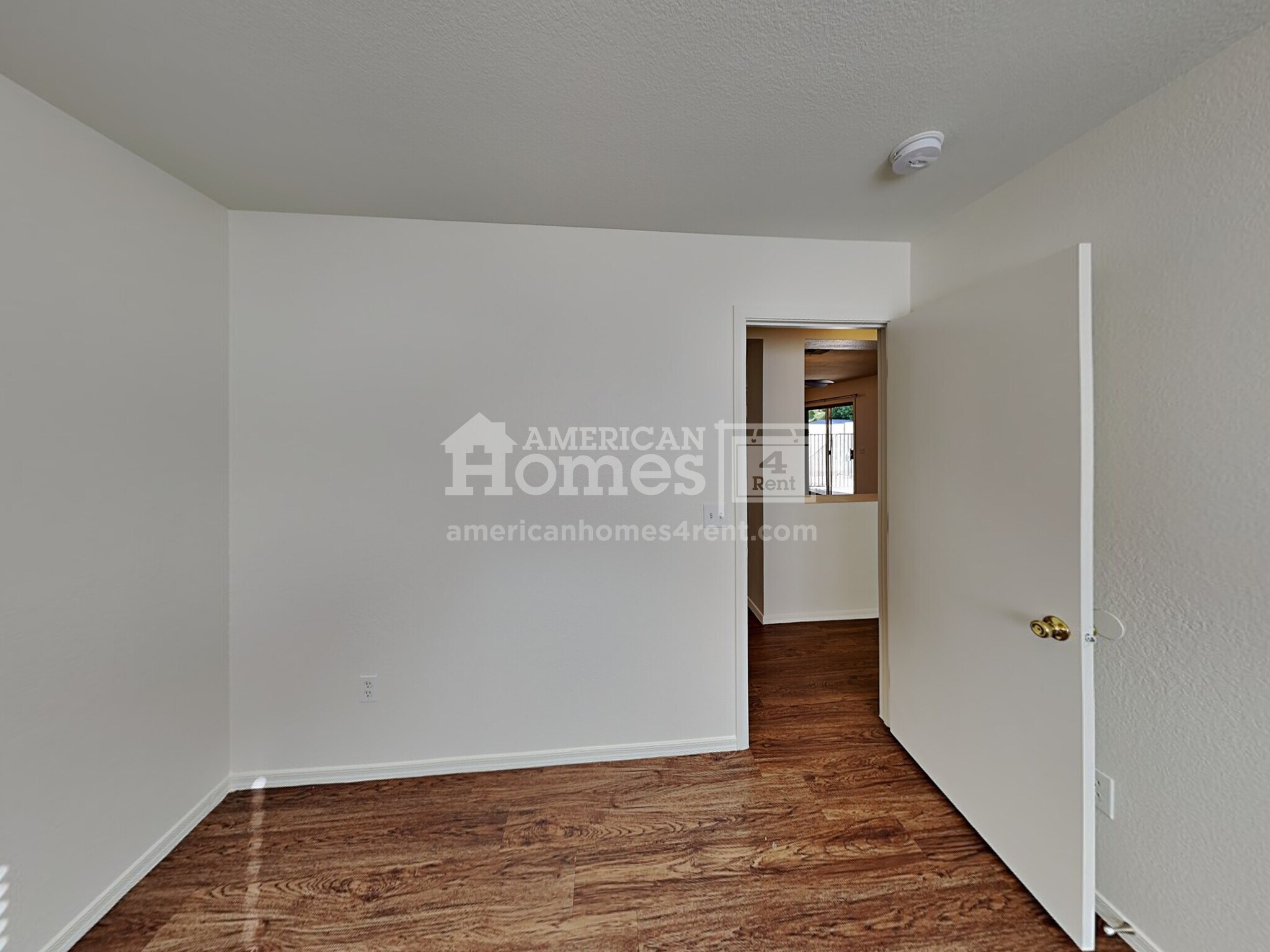 Building Photo - 1133 S 111th Cir