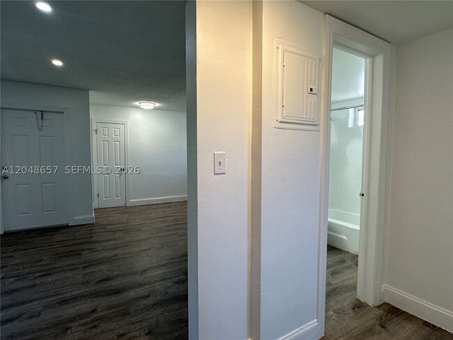 Building Photo - 2401 NW 9th Terrace