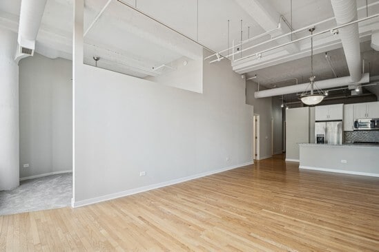 Building Photo - 333 W Hubbard St