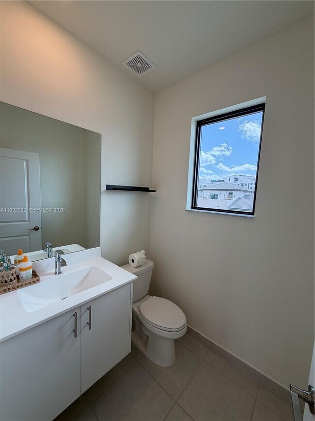 Building Photo - 4470 NW 83rd Ave