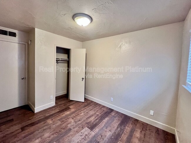 Building Photo - 3338 N Purdue Ave