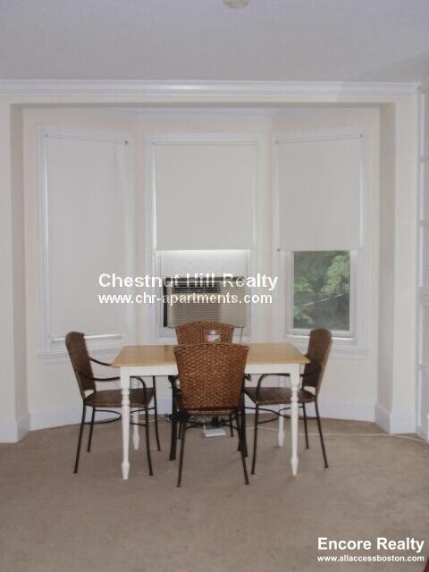 Building Photo - 1223 Beacon St