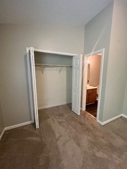 Building Photo - 293 Malamute Ln
