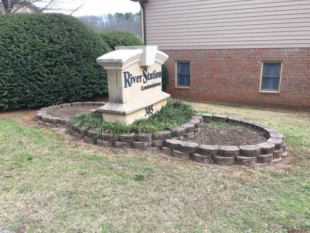 Building Photo - 385 Old Epps Bridge Rd