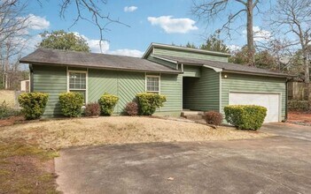Building Photo - 564 Tate Creek Ct