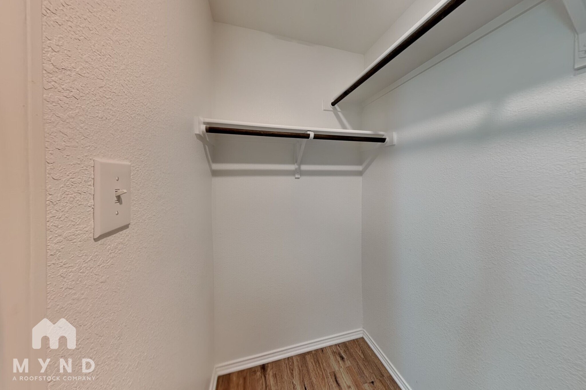 Building Photo - 14356 Cloudview Way