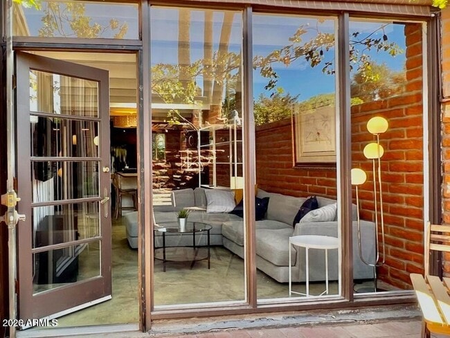 Building Photo - 3022 N 32nd St