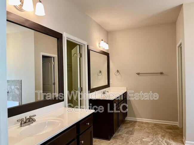Building Photo - 5226 Apple Grove Rd NE