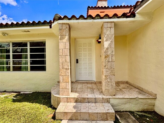 Building Photo - 8775 SW 53rd Ct