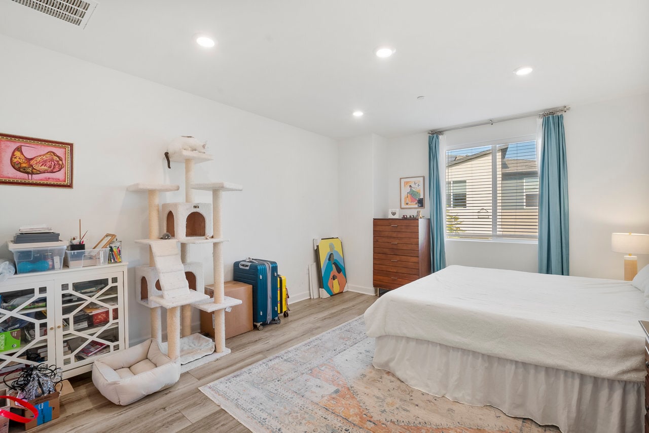 Building Photo - 7962 Belluno Way