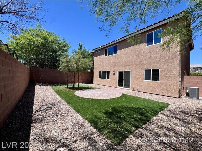 Building Photo - Gated Providence Home with Huge Backyard & Great Room Layout