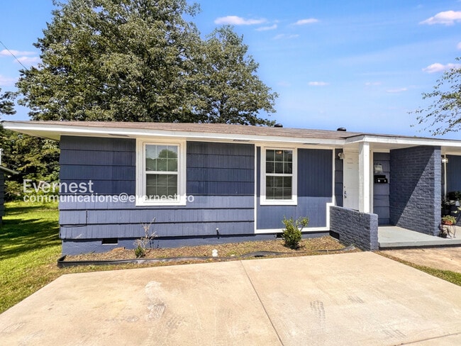 Building Photo - 40 Hiland Pl