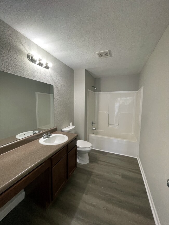 Building Photo - 228 Whitestone Dr NE