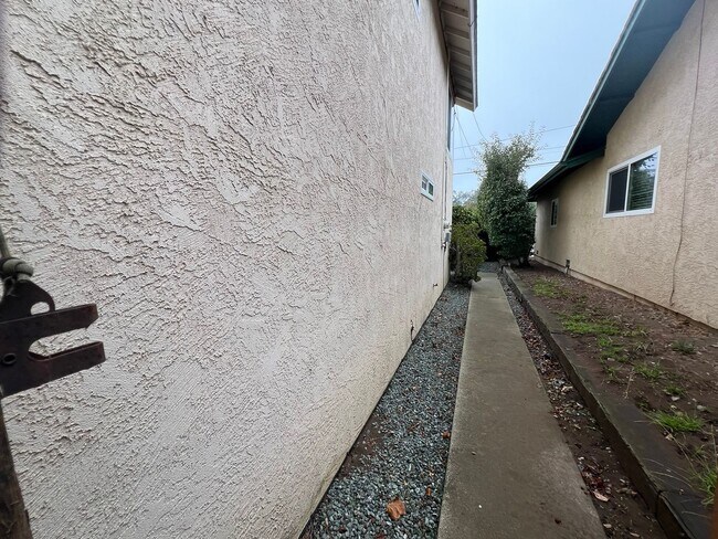 Building Photo - 375 Los Osos Valley Rd