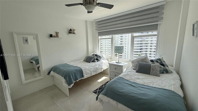 Building Photo - 5600 Collins Ave