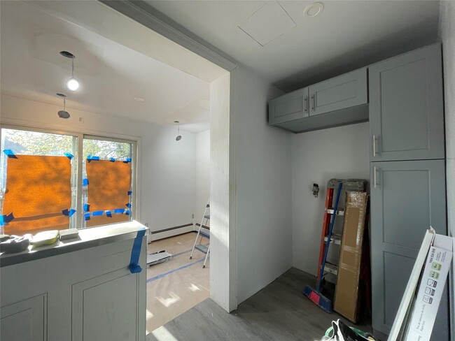 Building Photo - 23 Lee Ave