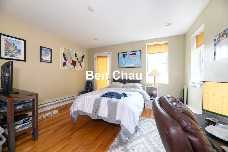 Building Photo - 57 Otis St