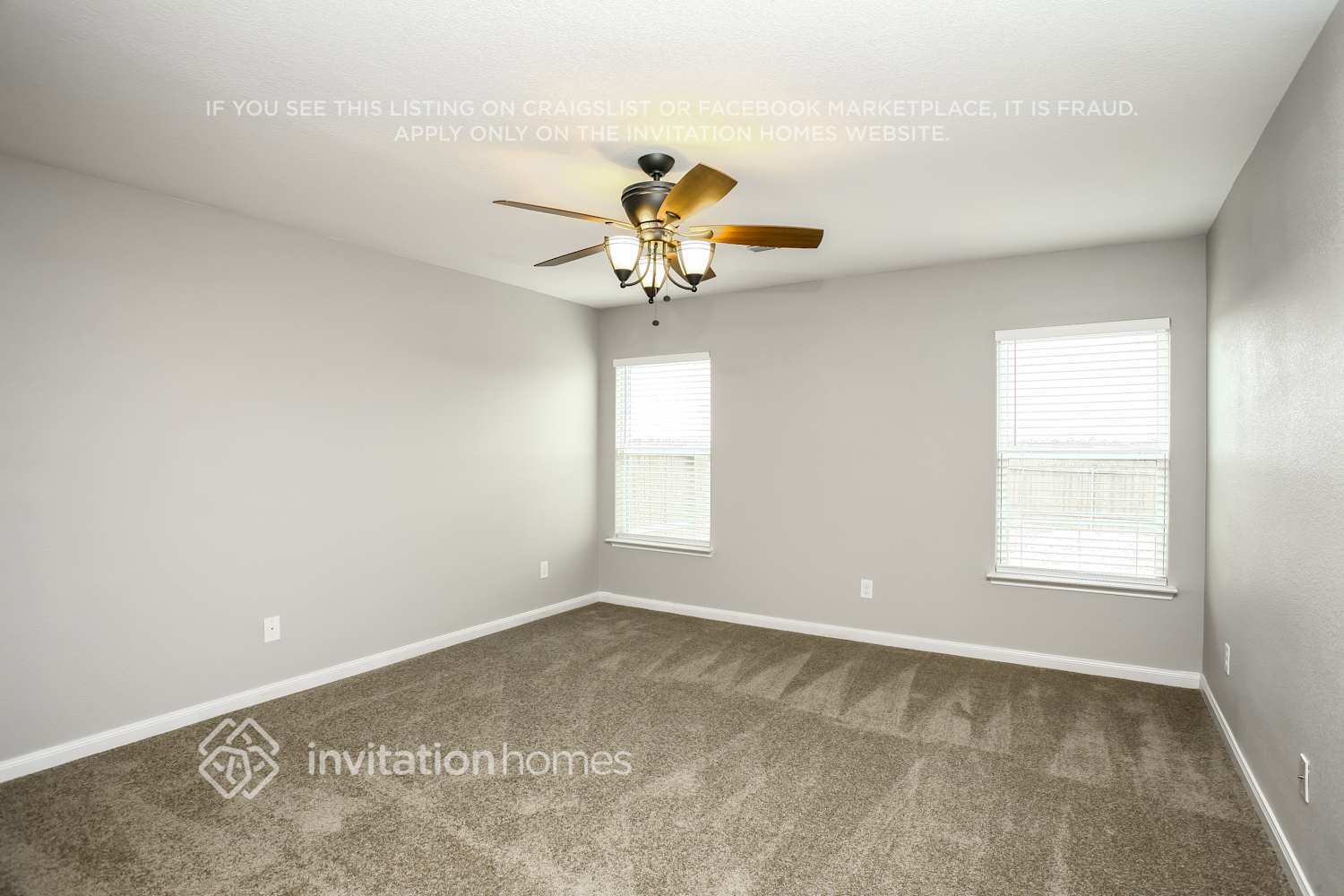 Building Photo - 2114 Bluebell Dr