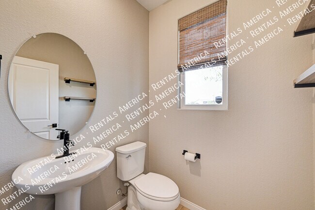 Building Photo - 2288 Trasimeno Pl