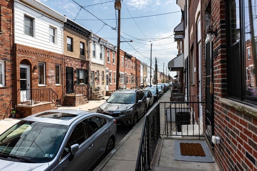 Building Photo - 1230 Mercy St