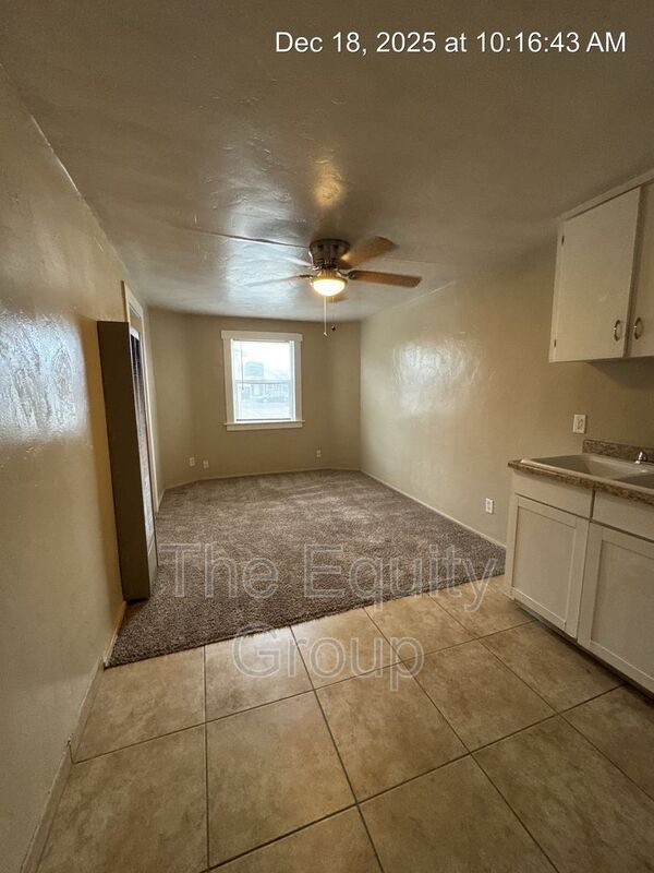 Building Photo - 1205 N Willis St