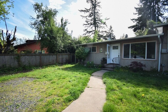 Building Photo - 27-12695-12699