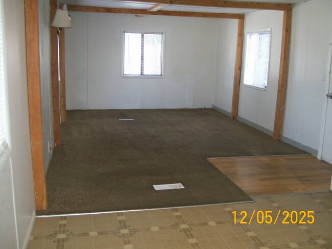 Building Photo - 3098 Springhill Rd